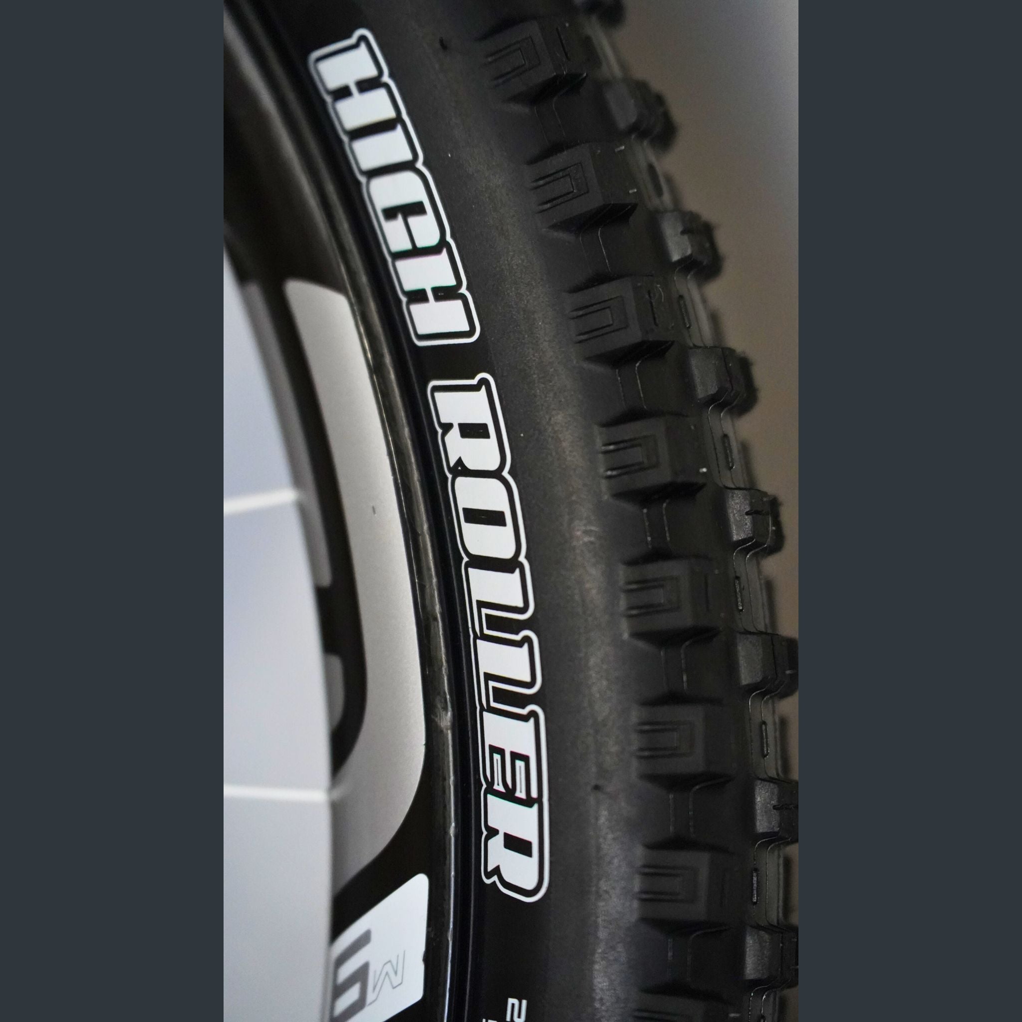 MAXXIS HighRoller [Gen.3] - RISK iT! BIKE CARE